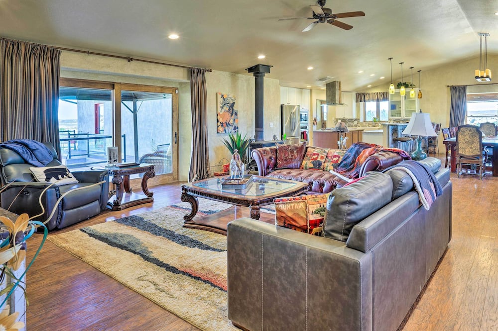 Beulah Home w/ Wraparound Porch & Mtn Views - San Isabel, CO
