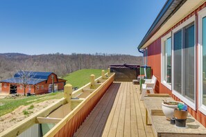 House (1 Bedroom) | Interior - Scenic Ranch House w/ Fishing Pond! (Philippi)