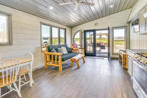 House (1 Bedroom) | Interior