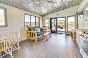 House (1 Bedroom) | Interior