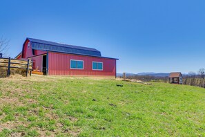 House (1 Bedroom) | Interior - On-site Fishing & Hiking: Philippi Ranch House (Philippi)