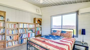 House (1 Bedroom) | Interior