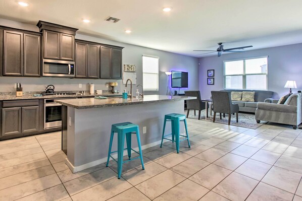House (4 Bedrooms) | Private kitchen