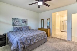 4 bedrooms, bed sheets - Quiet Family Home w/ Yard ~ 3 Mi to Luke Afb! (Glendale)