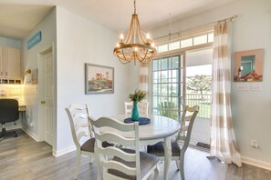 Nhà (3 Bedrooms) | Nội thất