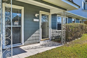 Interior - Pet-friendly Home w/ Patio - 3 Mi to Houston Zoo! (Houston)