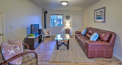 Anacortes Condo - Walk to Town, Marina, + Bay!