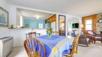 Cottage (3 Bedrooms) | Interior