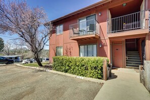 Apartment (2 Bedrooms) | Interior - 1 Mi to Museum: Pet-friendly Prescott Condo (Prescott)