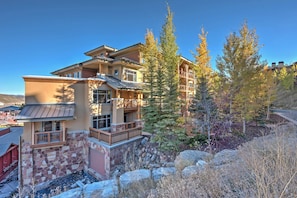 Interior - Ski-in/ski-out Studio at Sundial Lodge w/ Hot Tub! (Park City)