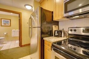 Interior - Ski-in/ski-out Studio at Sundial Lodge w/ Hot Tub! (Park City)