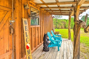 Interior - Mountian View Retreat < 2 Mi to White River! (Mountain View)