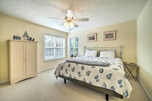 House (3 Bedrooms) | 3 bedrooms, laptop workspace, iron/ironing board, bed sheets - Shore2please: 4 Mi to Beach & Boat Rentals! (Southport)