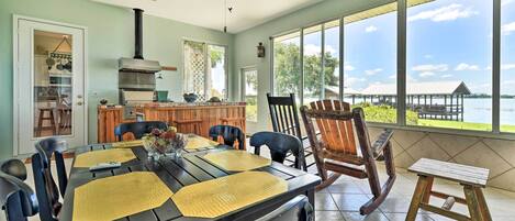House (4 Bedrooms) | Front of property