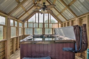 House (1 Bedroom) | Interior - 'grace Place' Clark House on Farm: Shared Hot Tub! (Clark)