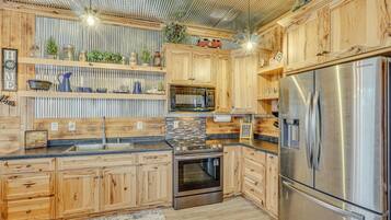 House (1 Bedroom) | Interior