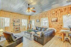House (1 Bedroom) | Interior - 'grace Place' Clark House on Farm: Shared Hot Tub! (Clark)