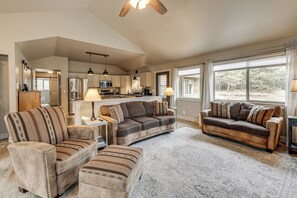 House (3 Bedrooms) | Interior