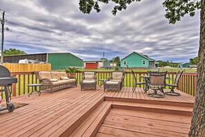 Terrace/patio - Charming Vian Retreat w/ Private Deck & Grills! (Vian)