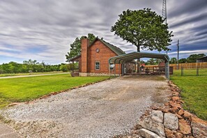 Exterior - Charming Vian Retreat w/ Private Deck & Grills! (Vian)