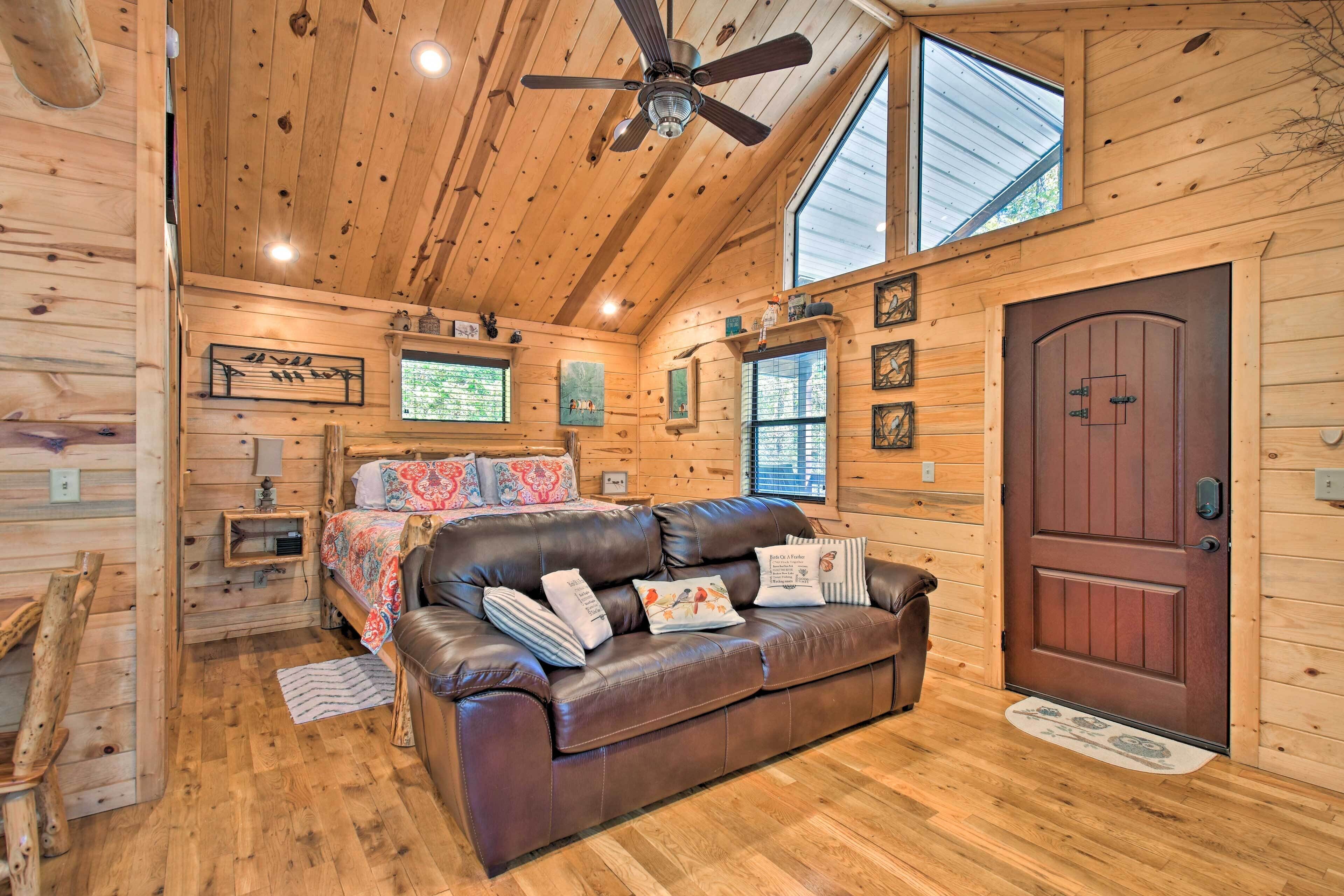 Apartment (0 Bedroom) | Interior