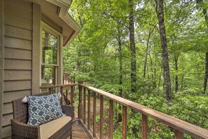 House (3 Bedrooms) | Interior - < 4 Mi to Sapphire Resort: Quiet Blue Ridge Haven (Sapphire)
