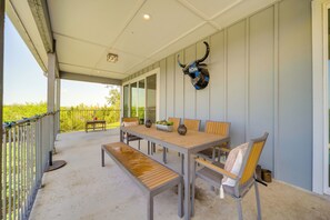 House (3 Bedrooms) | Interior - Chic House in Spring Branch w/ Lush Outdoor Space! (Spring Branch)