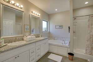 Apartment (3 Bedrooms) | Interior - Lovely Hammond Getaway w/ Patio & Yard! (Hammond)