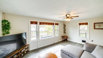 Cottage (2 Bedrooms) | Interior