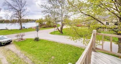 Columbia City Vacation Rental w/ Lake Access