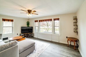 Cottage (2 Bedrooms) | Interior