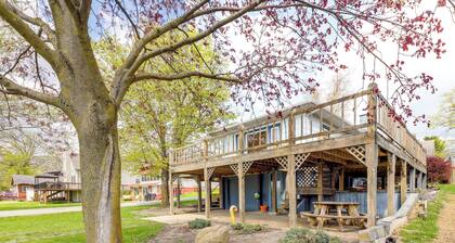 Columbia City Vacation Rental w/ Lake Access