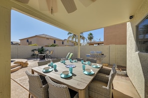 House (6 Bedrooms) | Interior