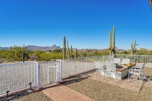 House (3 Bedrooms) | Interior - Classy Tucson Escape w/ Fire Pit on 5 Acres! (Tucson)