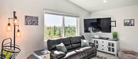 House (3 Bedrooms) | Front of property