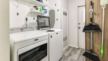 Hus (3 Bedrooms) | Innvendig