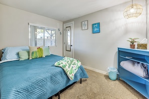 House (3 Bedrooms) | Interior - Updated Escape w/ Game Room 1 Block to River! (Bullhead City)
