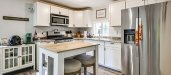 Updated Escape w/ Game Room 1 Block to River!