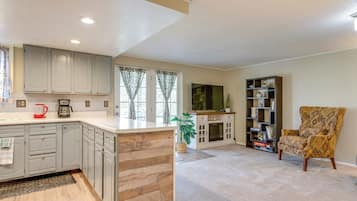 Apartment (1 Bedroom) | Interior