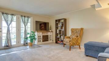 Apartment (1 Bedroom) | Interior