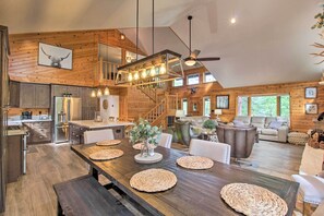 Interior - Chic Pinetop Retreat w/ Separate Apartment! (Pinetop)