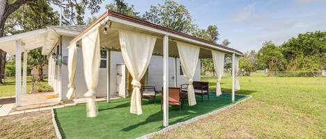 屋外ダイニングエリア