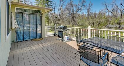 Oakhurst Vacation Rental Near Hiking & Bass Lake!
