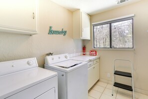 House (3 Bedrooms) | Interior - Oakhurst Vacation Rental Near Hiking & Bass Lake! (Oakhurst)