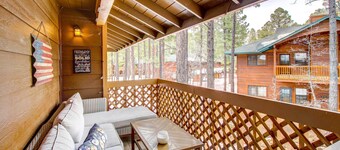 Near Golfing & Hiking: Pinetop Vacation Rental!