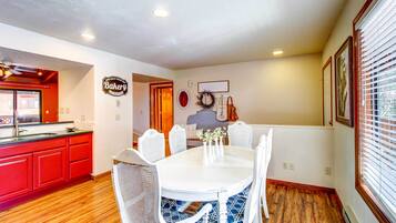 Căn hộ (3 Bedrooms) | Nội thất