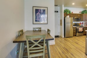 Interior - 2 Mi to Zootah: Providence Townhome w/ Fireplaces (Providence)