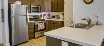 2 Mi to Zootah: Providence Townhome w/ Fireplaces