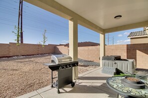 Interior - Chic Pet-friendly Vacation Rental in Rio Rancho! (Rio Rancho)