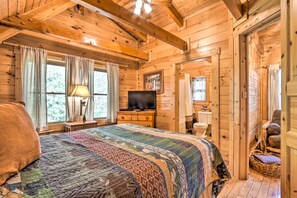 House (3 Bedrooms) | Interior - Deck & Game Room: Creekside Cabin in Sevierville (Sevierville)